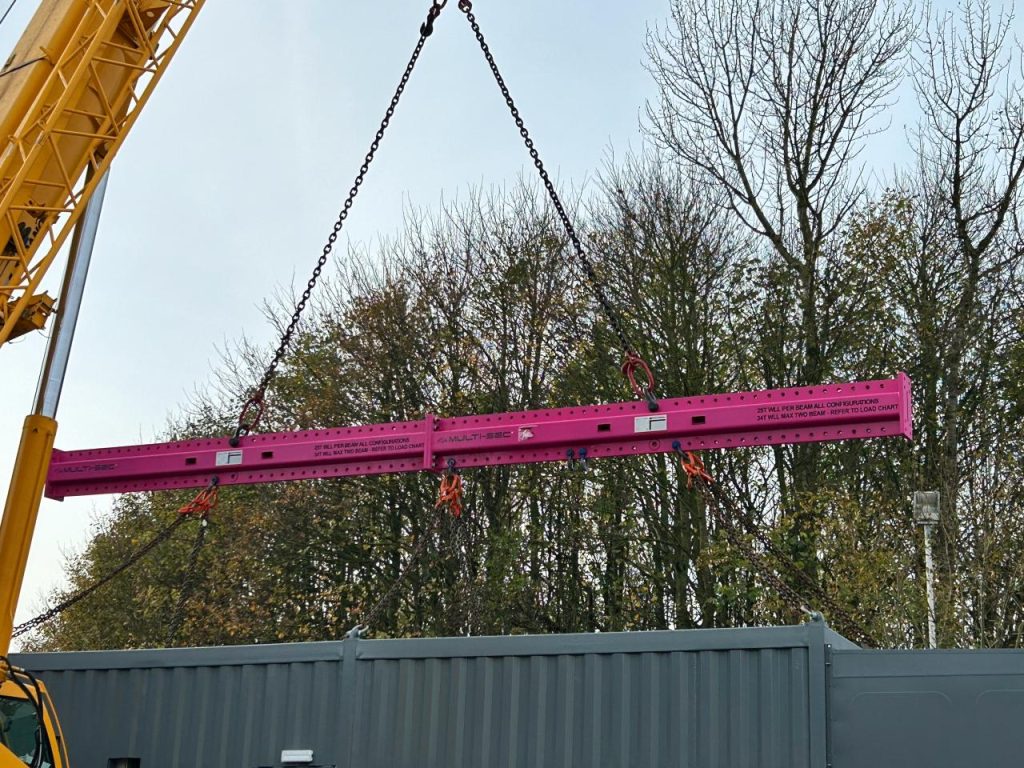 Multi point lifting beam
