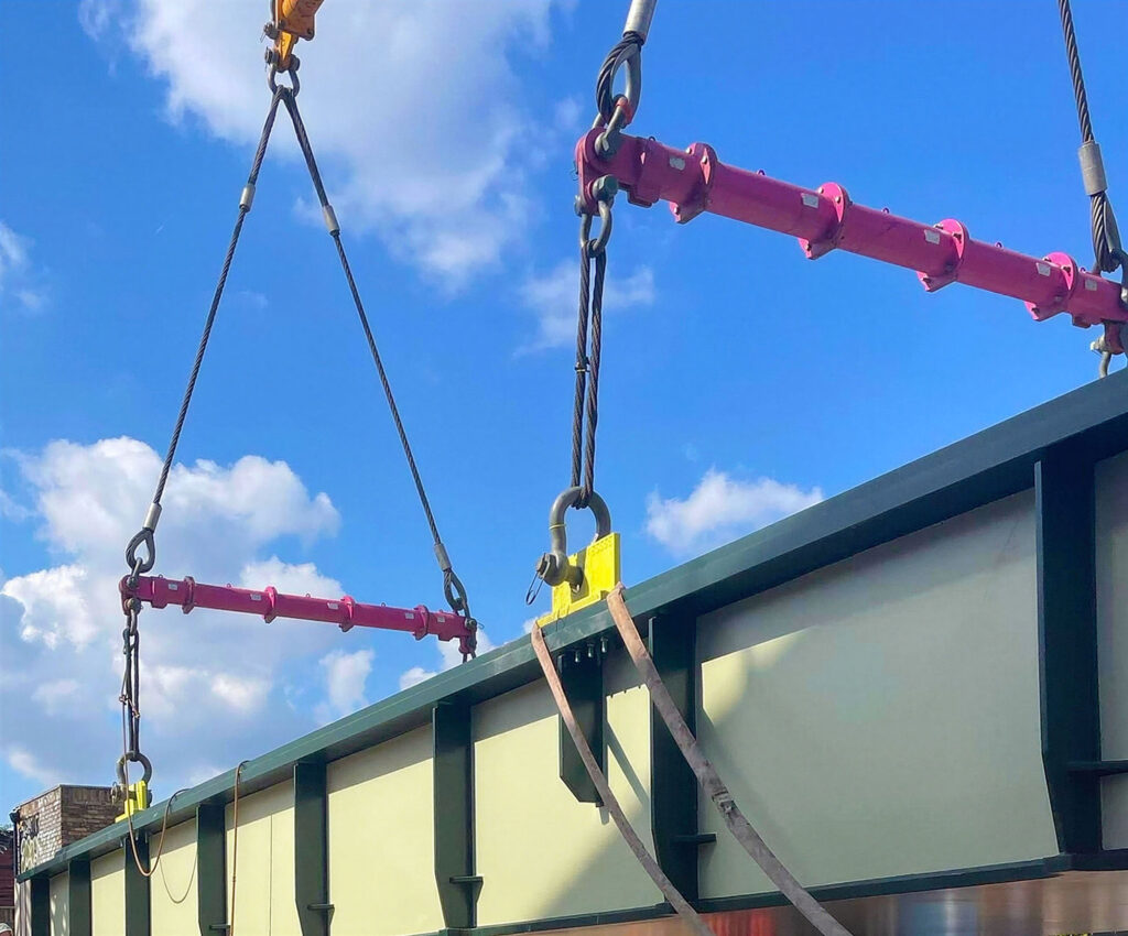 modular spreader beams in use