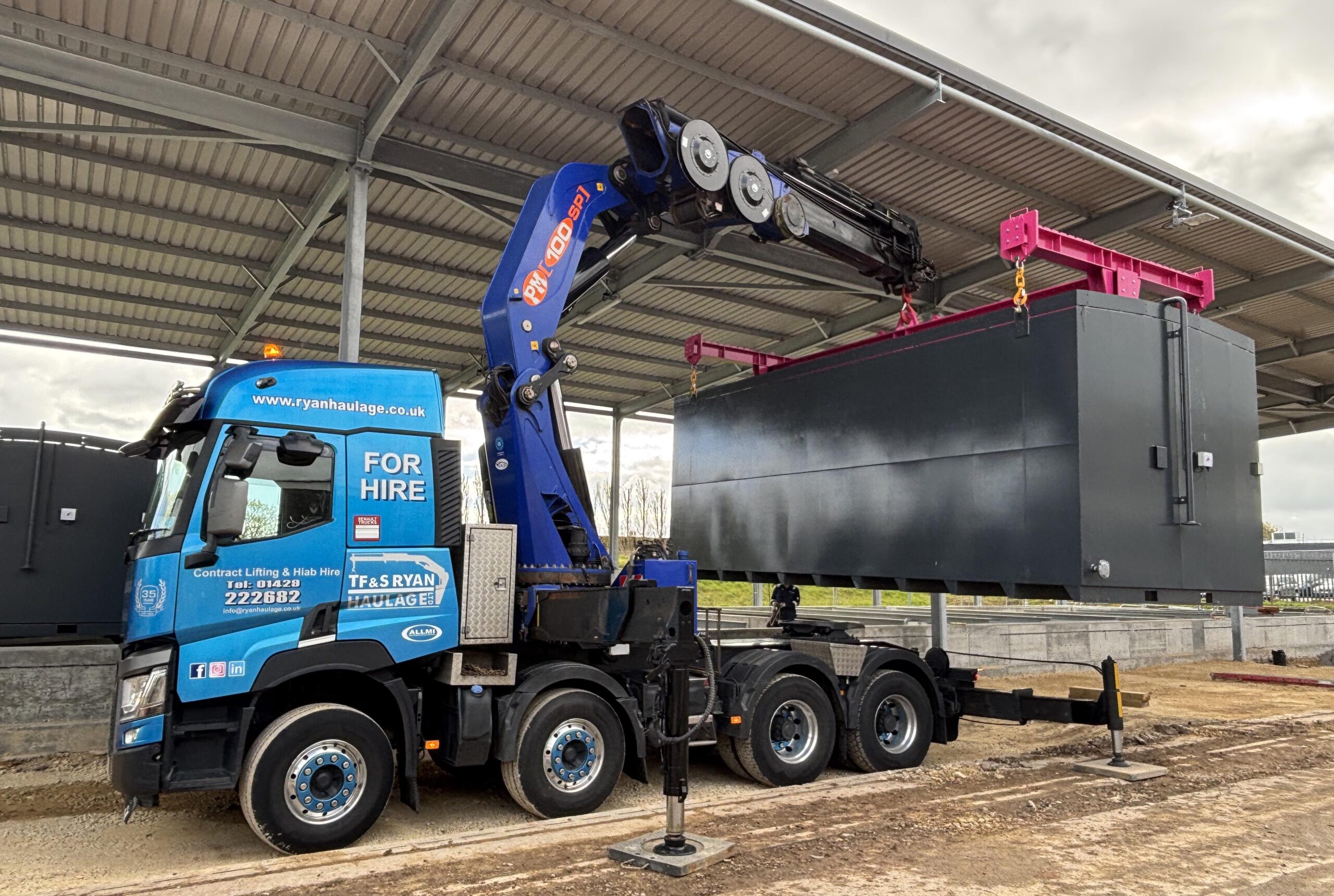 Multisec Adjustable H-Frame used during a lifting application